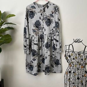 TASH + SOPHIE LONG SLEEVE DRESS Size XL